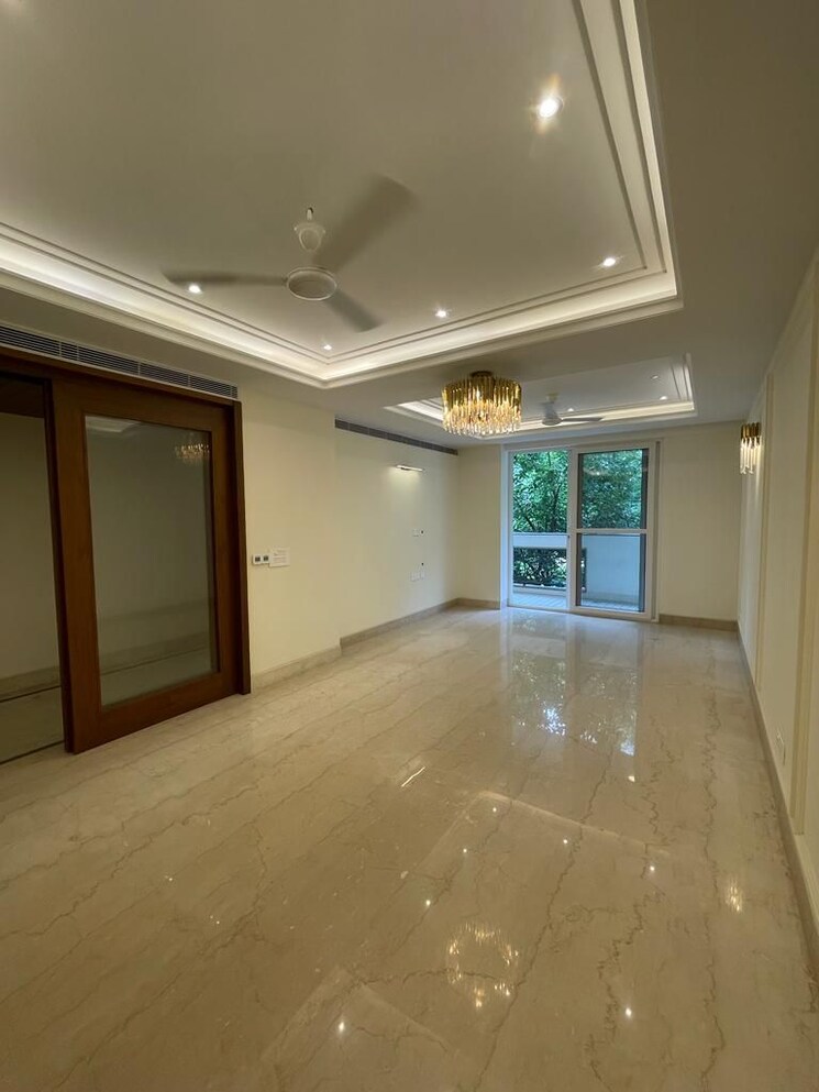 Room, vasant vihar 4 Bedroom 400 Sq.Yd. Builder Floor In Vasant Vihar Delhi 8849649