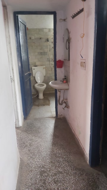 Bathroom in 1.5 BHK Apartment at Uma Cooperative Society, Mayur Vihar 1 – for Rent