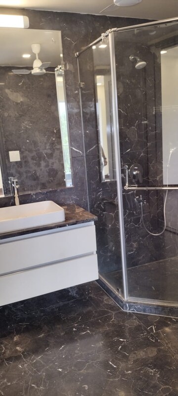 Bathroom in 4 BHK Builder Floor at Safdarjung Enclave – for Rent