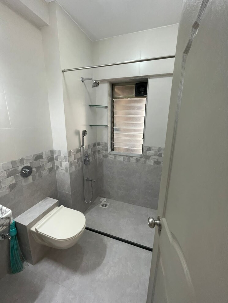 Bathroom, interintel-gurnani-palms 2.5 Bedroom 850 Sq.Ft. Apartment In Amboli Mumbai 8849654