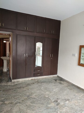 Room in 2 BHK Builder Floor at Urban Estate Phase ii – for Rent