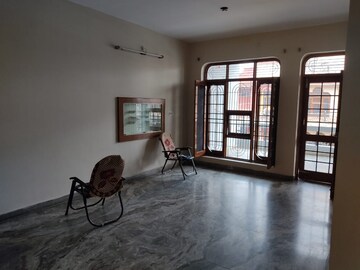 Room in 2 BHK Builder Floor at Urban Estate Phase ii – for Rent