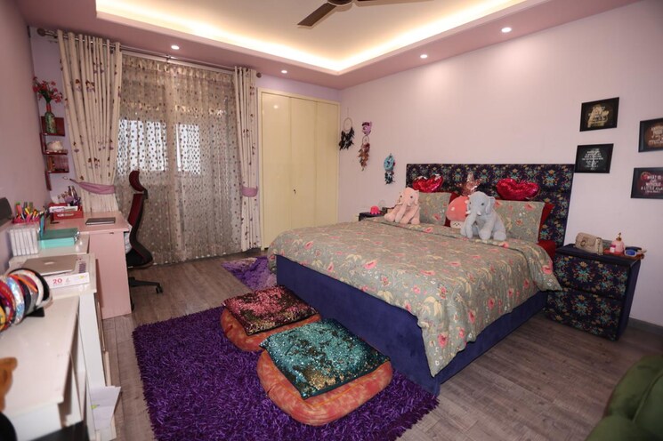 Bedroom, defence colony 4 Bedroom 3100 Sq.Ft. Apartment In Defence Colony Delhi 8849661