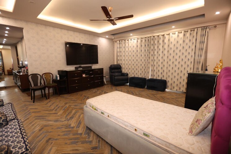 Bedroom, defence colony 4 Bedroom 3100 Sq.Ft. Apartment In Defence Colony Delhi 8849661