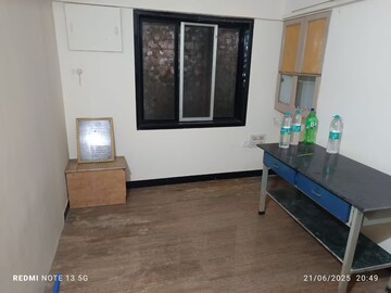 Room in 1 BHK Apartment at Eff Jumbo Darshan CHS, Andheri East – for Rent