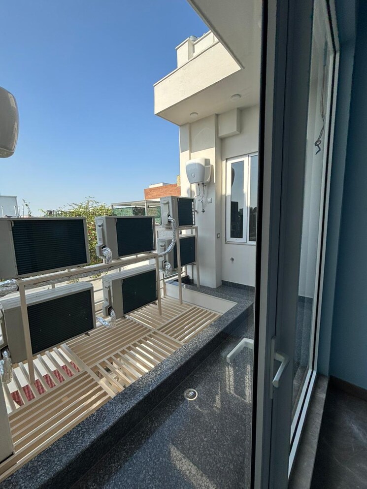 Balcony, neeti bagh 4 Bedroom 4500 Sq.Ft. Apartment In Neeti Bagh Delhi 8849672