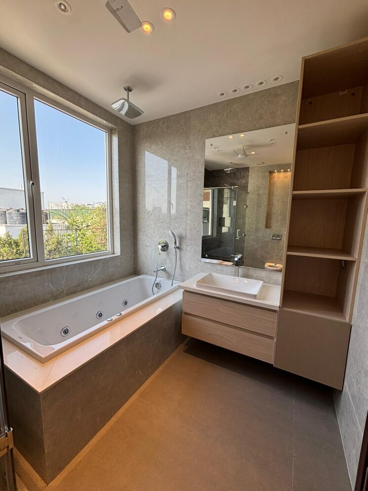 Bathroom, neeti bagh 4 Bedroom 4500 Sq.Ft. Apartment In Neeti Bagh Delhi 8849672