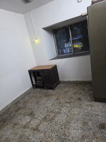 Parking in 2 BHK Apartment at Panom Park, Vile Parle East – for Rent