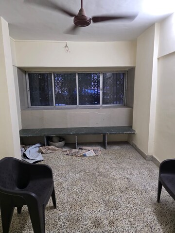 Bedroom in 2 BHK Apartment at Panom Park, Vile Parle East – for Rent