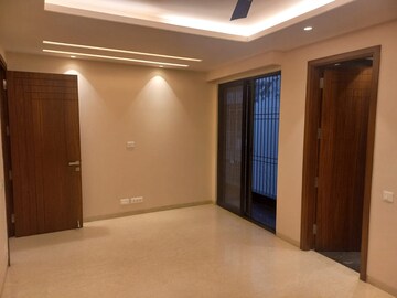 Room in 3 BHK Apartment at Greater Kailash ii – for Rent