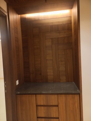 Furnished Amenities in 3 BHK Apartment at Greater Kailash ii – for Rent