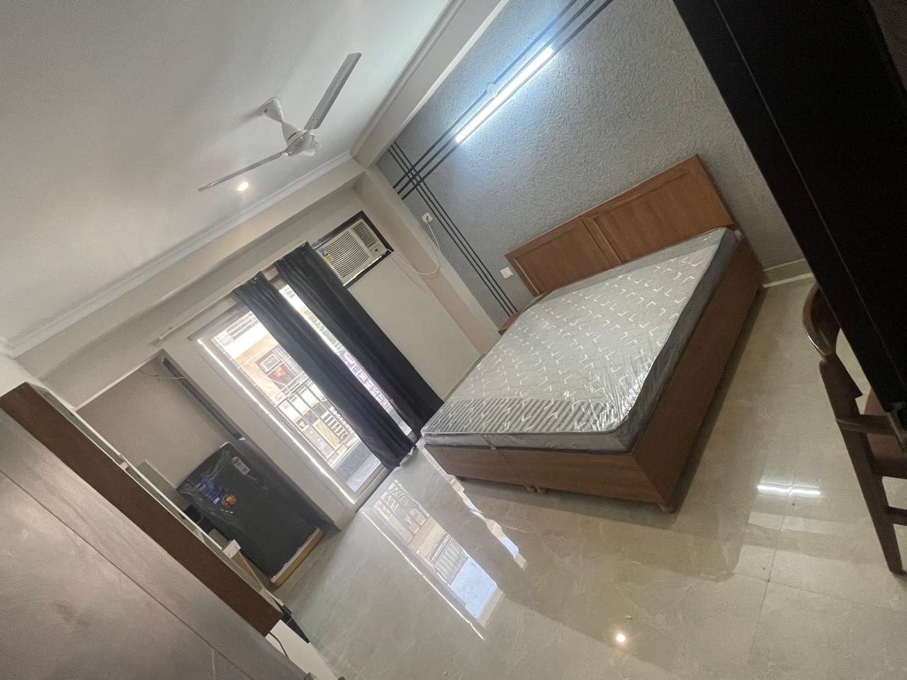 4 BHK + Pooja Room,Servant Room,Extra Room Builder Floor For Rent in Uppal Gurgaon 99