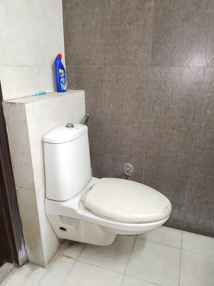 Bathroom, boutique-residential-apartments-c-220 3 Bedroom 1800 Sq.Ft. Apartment In Malviya Nagar Delhi 8849720