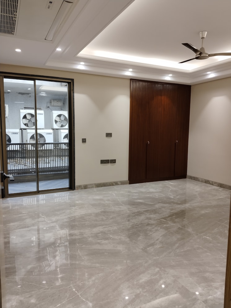 Room, greater kailash ii 4 Bedroom 9000 Sq.Ft. Independent House In Greater Kailash ii Delhi 8849733