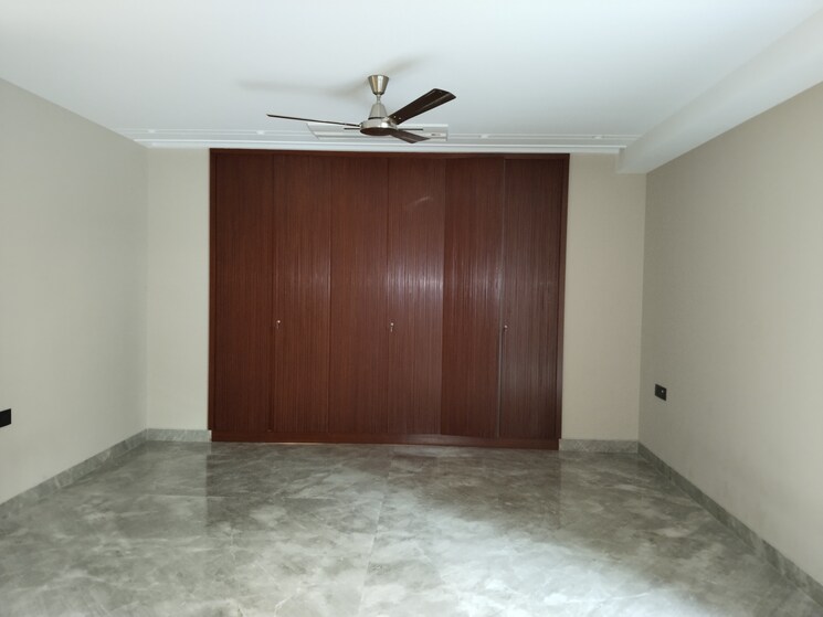 Room, greater kailash ii 4 Bedroom 9000 Sq.Ft. Independent House In Greater Kailash ii Delhi 8849733