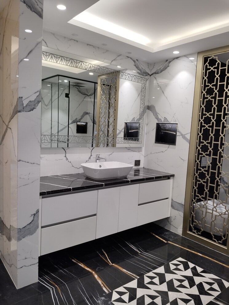 Attached Bathroom, greater kailash ii 4 Bedroom 9000 Sq.Ft. Independent House In Greater Kailash ii Delhi 8849733