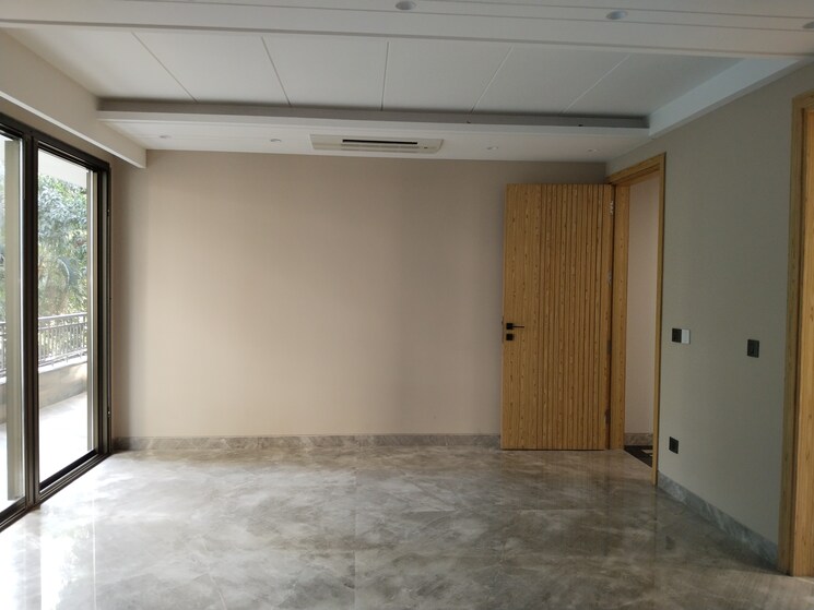 Room, greater kailash ii 4 Bedroom 9000 Sq.Ft. Independent House In Greater Kailash ii Delhi 8849733