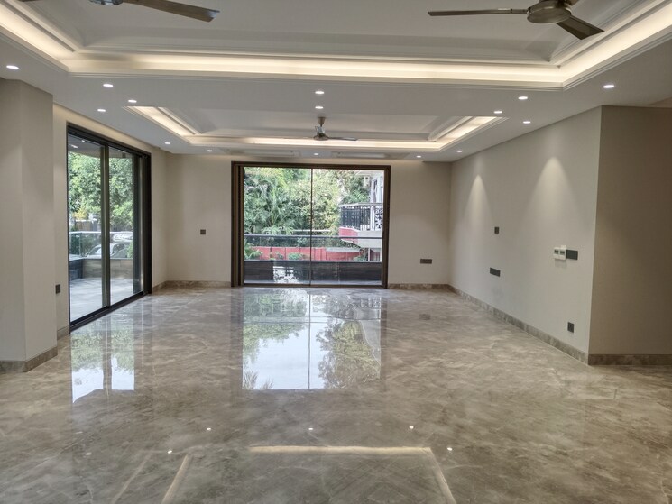 Room, greater kailash ii 4 Bedroom 9000 Sq.Ft. Independent House In Greater Kailash ii Delhi 8849733