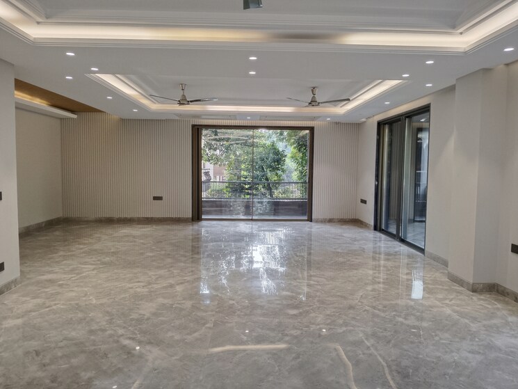 Room, greater kailash ii 4 Bedroom 9000 Sq.Ft. Independent House In Greater Kailash ii Delhi 8849733