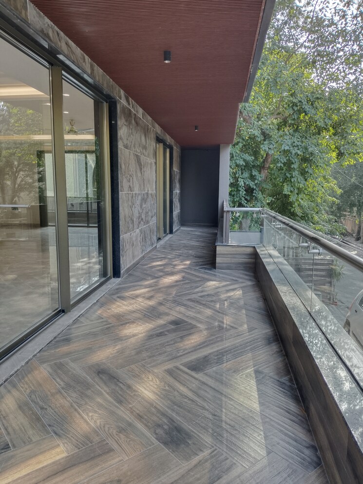 Balcony, greater kailash ii 4 Bedroom 9000 Sq.Ft. Independent House In Greater Kailash ii Delhi 8849733