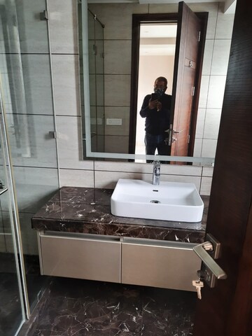 Bathroom in 4 BHK Apartment at Greater Kailash I – for Rent