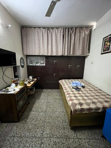 4 BHK Independent House For Rent in Mata Colony