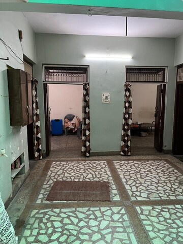 Living Room in 4 BHK Independent House at Mata Colony – for Rent