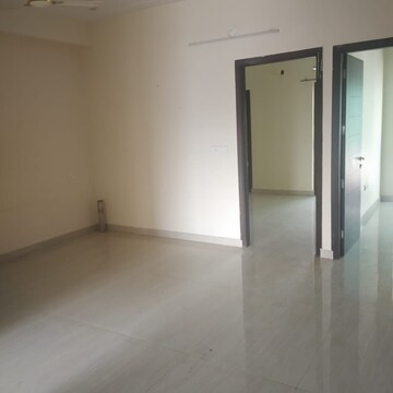 Room in 2 BHK Builder Floor at Ansal Plaza Sector-23, Carterpuri Village – for Rent