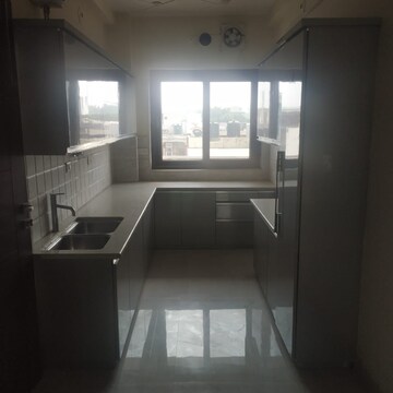 Kitchen in 2 BHK Builder Floor at Ansal Plaza Sector-23, Carterpuri Village – for Rent