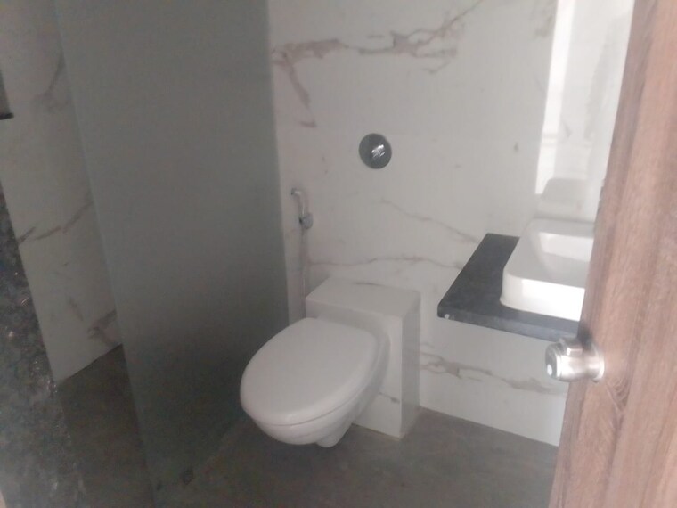 Bathroom, goel-ganga-serio 2 Bedroom 810 Sq.Ft. Apartment In Kharadi Pune 8849785