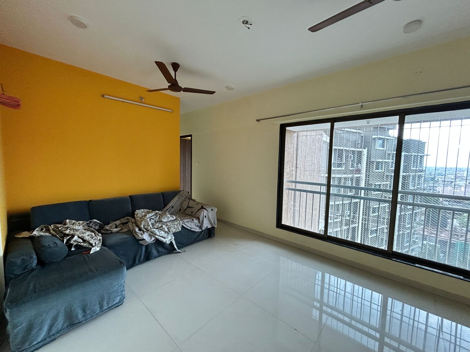 2 BHK Apartment For Rent in Mayfair Legends Malad Wes