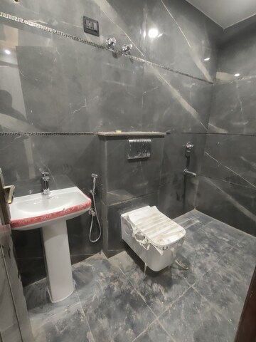 Bathroom in 2 BHK Builder Floor at Abhay Khand – for Rent