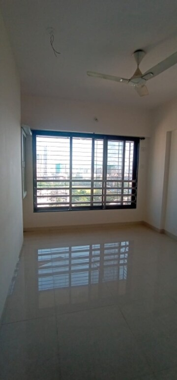 Room in 1 BHK Apartment at Romell Shraddha, Borivali West – for Rent