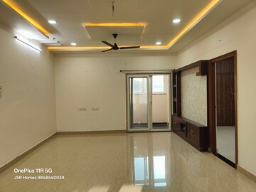 Room in 3 BHK Apartment at Legend Cyrus, Begumpet – for Rent