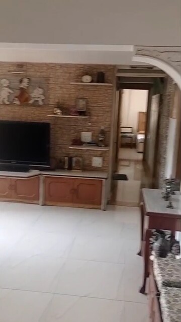 Furnished Amenities in 4 BHK Apartment at Sher E Punjab, Andheri East – for Rent
