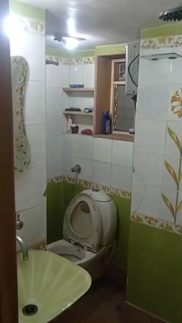 Bathroom in 4 BHK Apartment at Sher E Punjab, Andheri East – for Rent