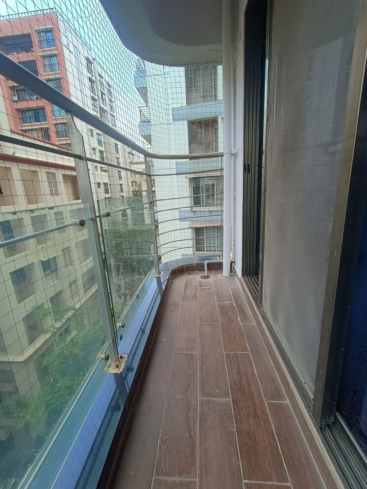 Balcony, shree-mangesh 2 Bedroom 800 Sq.Ft. Apartment In Chembur Mumbai 8849833