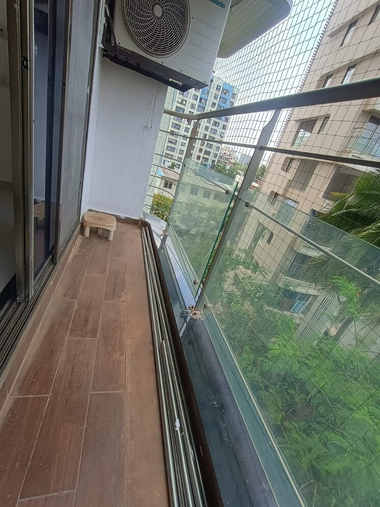 Balcony, shree-mangesh 2 Bedroom 800 Sq.Ft. Apartment In Chembur Mumbai 8849833