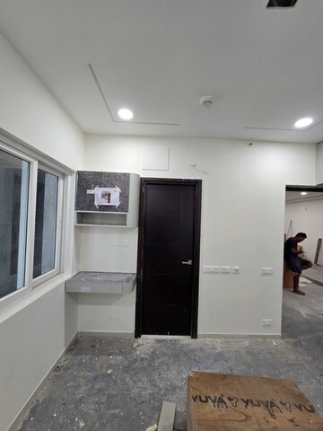 Room in 3 BHK Apartment at Rajapushpa Provincia, Narsingi – for Rent