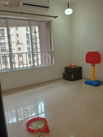 Room in 2 BHK Apartment at Andheri West – for Rent