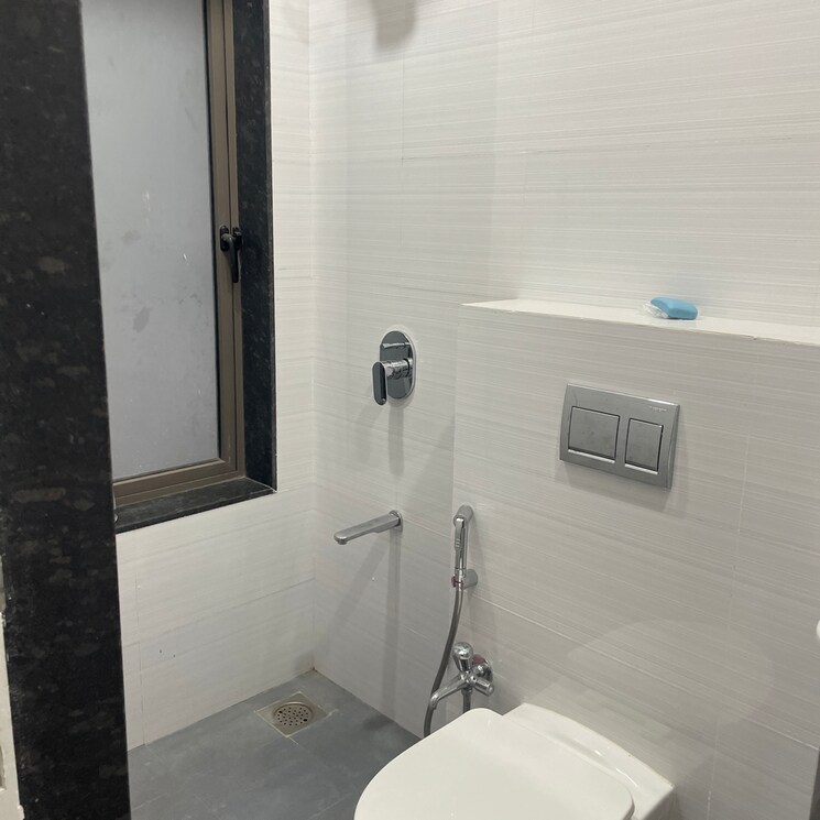 Bathroom, rustomjee-bella-phase-1 1.5 Bedroom 655 Sq.Ft. Apartment In Sadan Wadi Mumbai 8849880