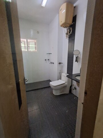 Attached Bathroom in 5 BHK Villa at Hsr Layout – for Rent