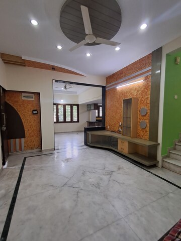 Living Room in 5 BHK Villa at Hsr Layout – for Rent