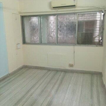 Room in 2.5 BHK Villa at Goregaon West – for Rent