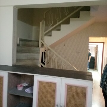 Staircase in 2.5 BHK Villa at Goregaon West – for Rent