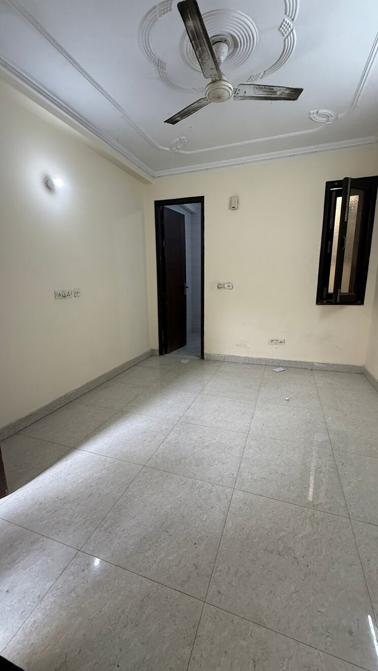 Room, hauz khas 4 Bedroom 1000 Sq.Yd. Villa In Hauz Khas Delhi 8849928