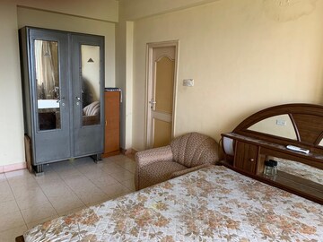 Master Bedroom in 2 BHK Apartment at Goregaon West – for Rent