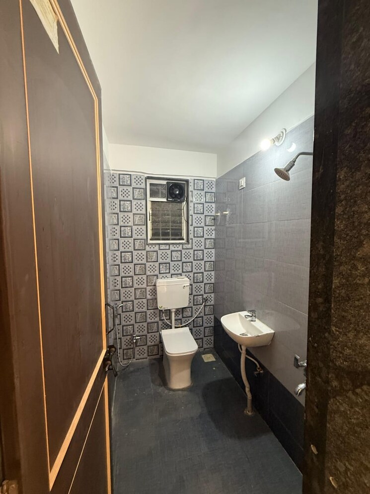 Bathroom, kondhwa budruk 3 Bedroom 1490 Sq.Ft. Apartment In Kondhwa Budruk Pune 8849937