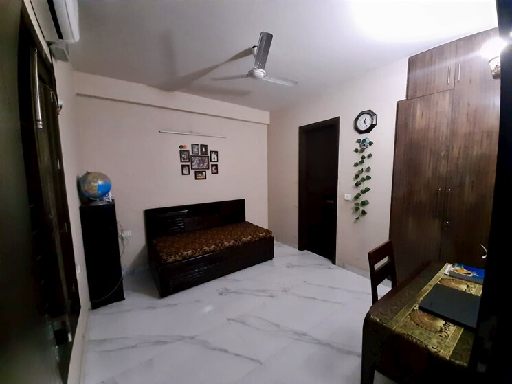 Bedroom, andheria mor village 3 Bedroom 1300 Sq.Ft. Builder Floor In Andheria Mor Village Delhi 8849940