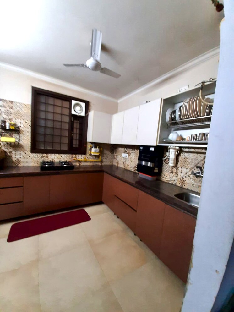 Kitchen, andheria mor village 3 Bedroom 1300 Sq.Ft. Builder Floor In Andheria Mor Village Delhi 8849940